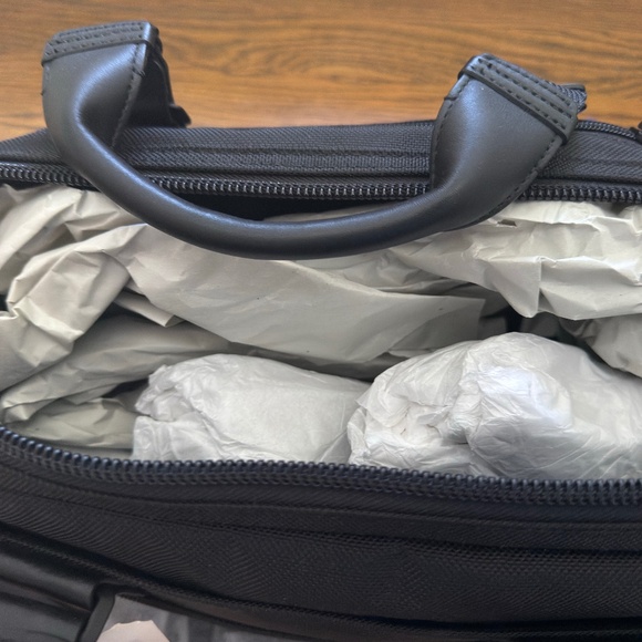 NWT TUMI Alpha Bravo Brooks Slim Brief Will Black Office Travel - Picture 6 of 16